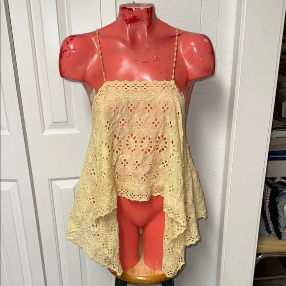 Free People eyelet cami top shirt blouse - Picture 2 of 5